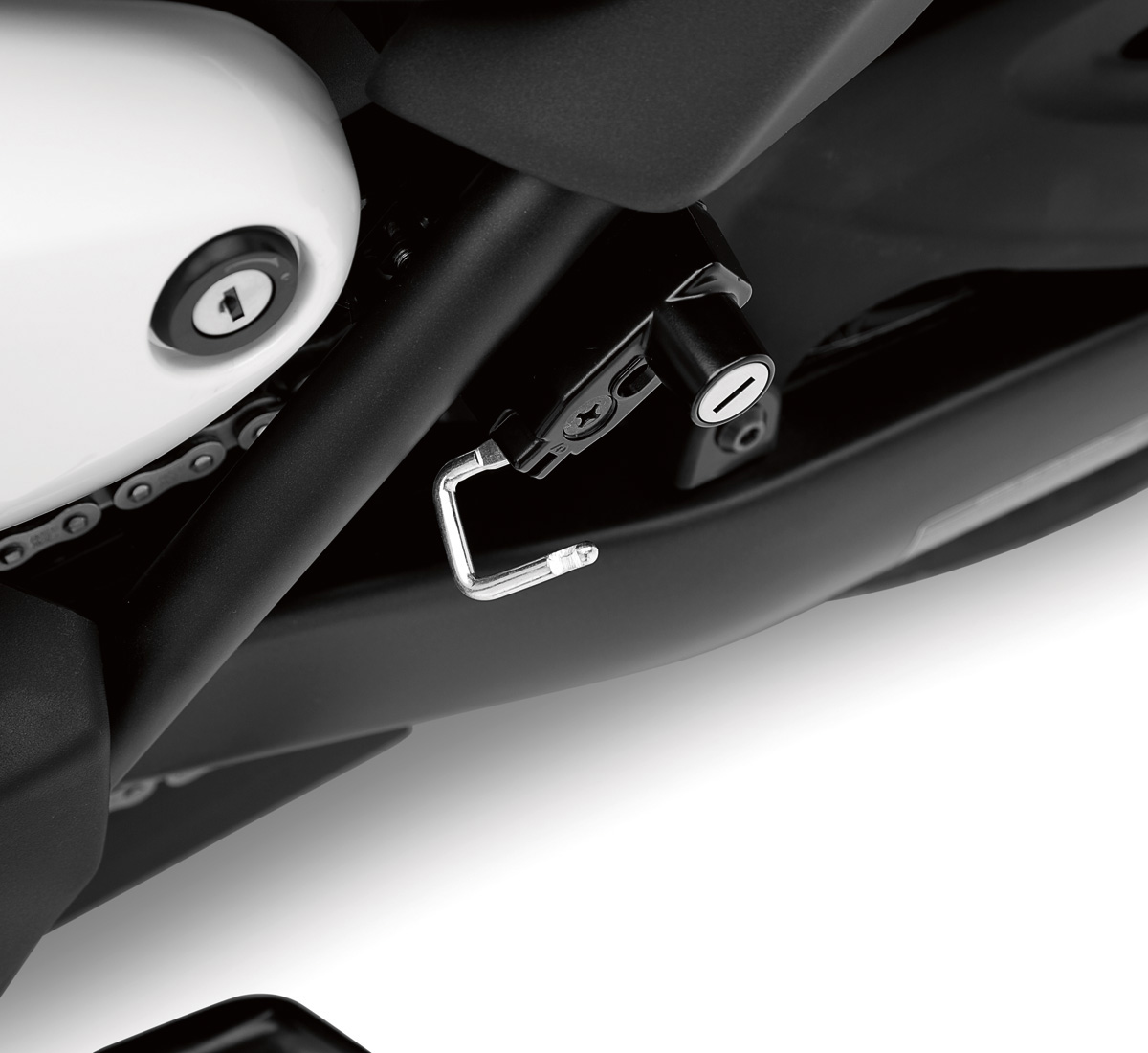 kawasaki vulcan 900 helmet lock